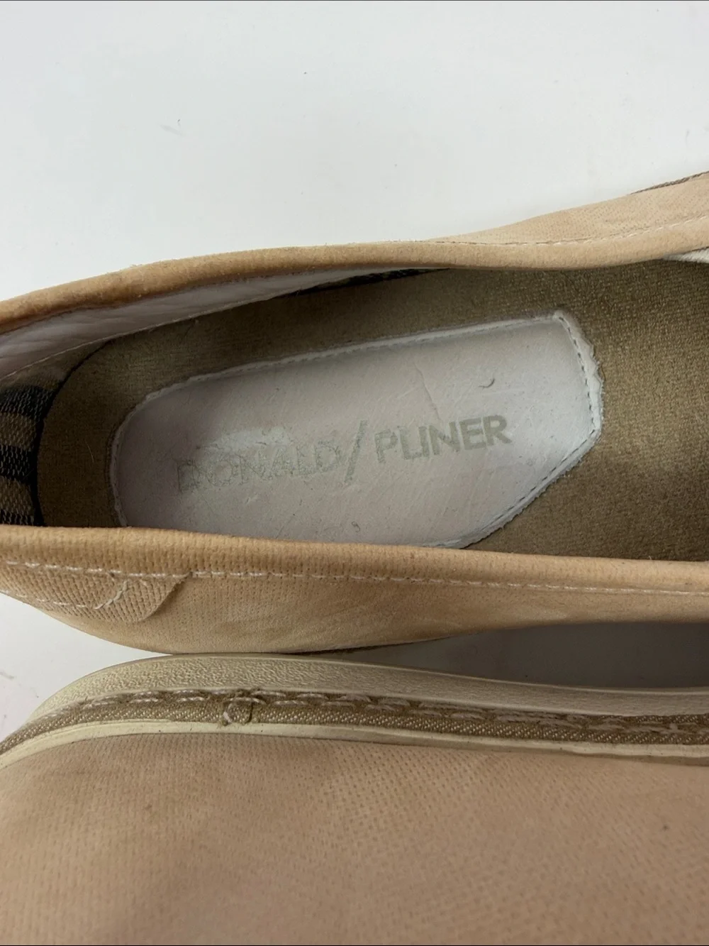 Donald J. Pliner Tan Suede Slip-On Casual Sneakers Men’s Size 9.5